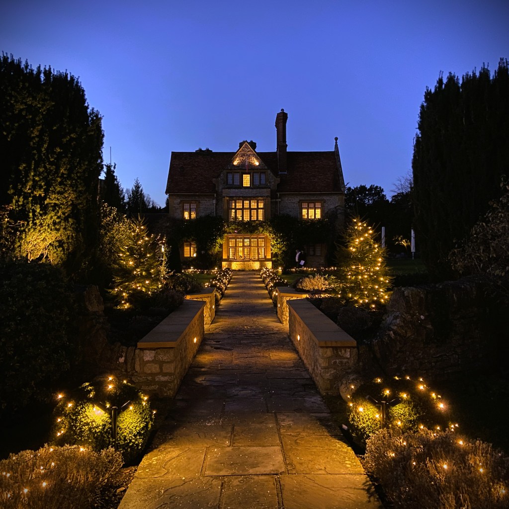 Twenty Hours of Memories both Blurred and&nbsp;Bedded.